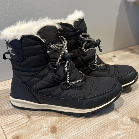 Sorel Kids Whitney Winter Boots Size 3 - Picture 3 of 5